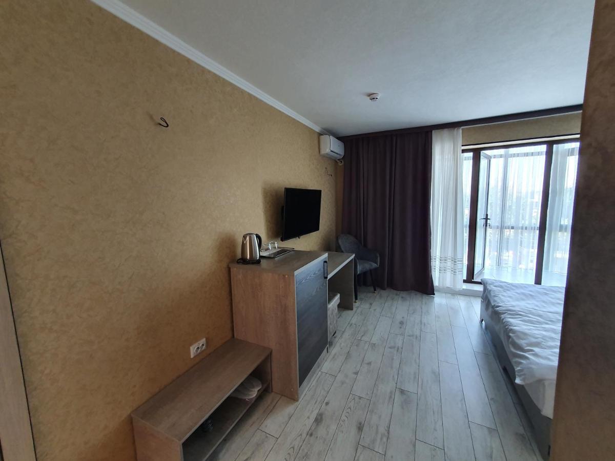 Artist Regenci Hotel Tashkent Exterior photo